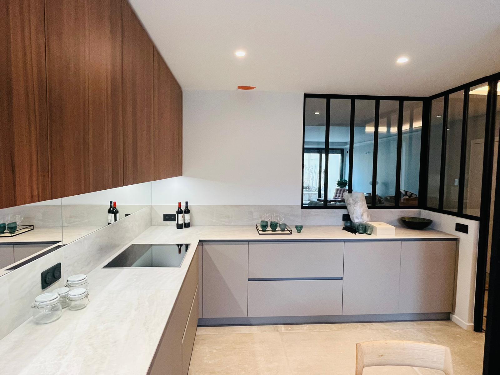 profitez d’un aménagement de cuisine sur mesure à paris 20. conseils personnalisés, optimisation de l’espace et installation de qualité pour sublimer votre intérieur.