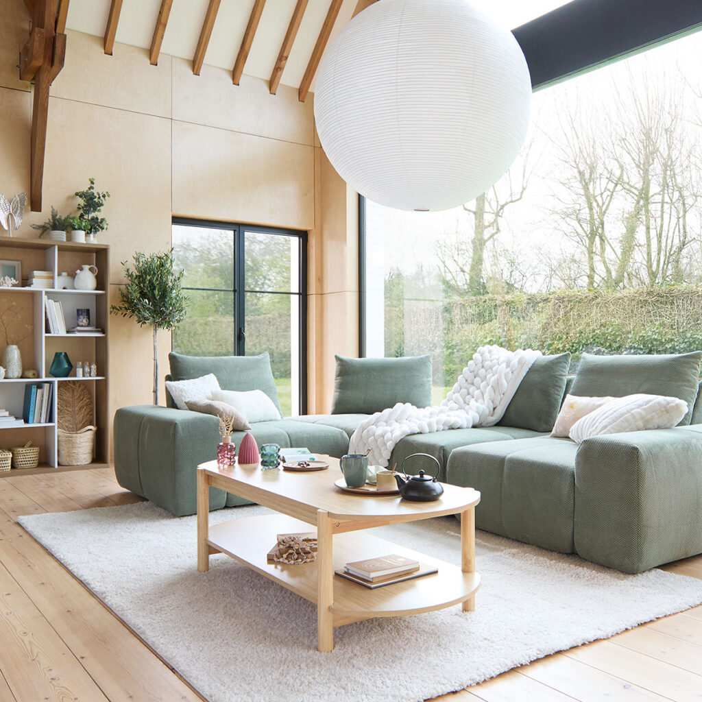 découvrez nos astuces et idées pour un aménagement de salon convivial : mobilier, décoration et conseils pour créer un espace chaleureux et accueillant où il fait bon se retrouver.