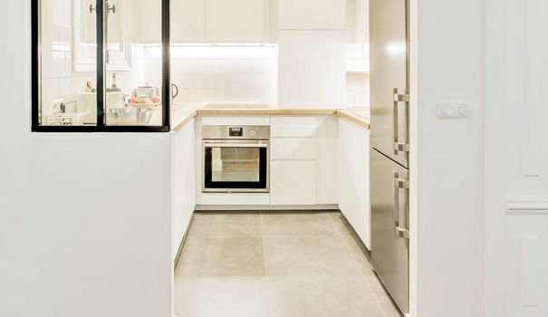d&eacute;couvrez nos conseils pour choisir le bon artisan r&eacute;novation : crit&egrave;res essentiels, astuces pour comparer les devis et &eacute;viter les mauvaises surprises lors de vos travaux.