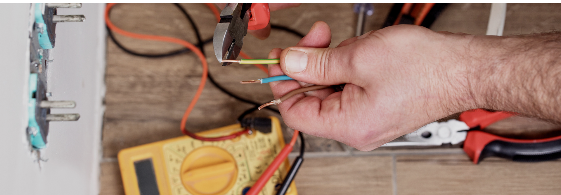 trouvez le meilleur électricien à la garenne-colombes pour vos travaux d’électricité. conseils pour bien choisir un professionnel qualifié, fiable et expérimenté près de chez vous.