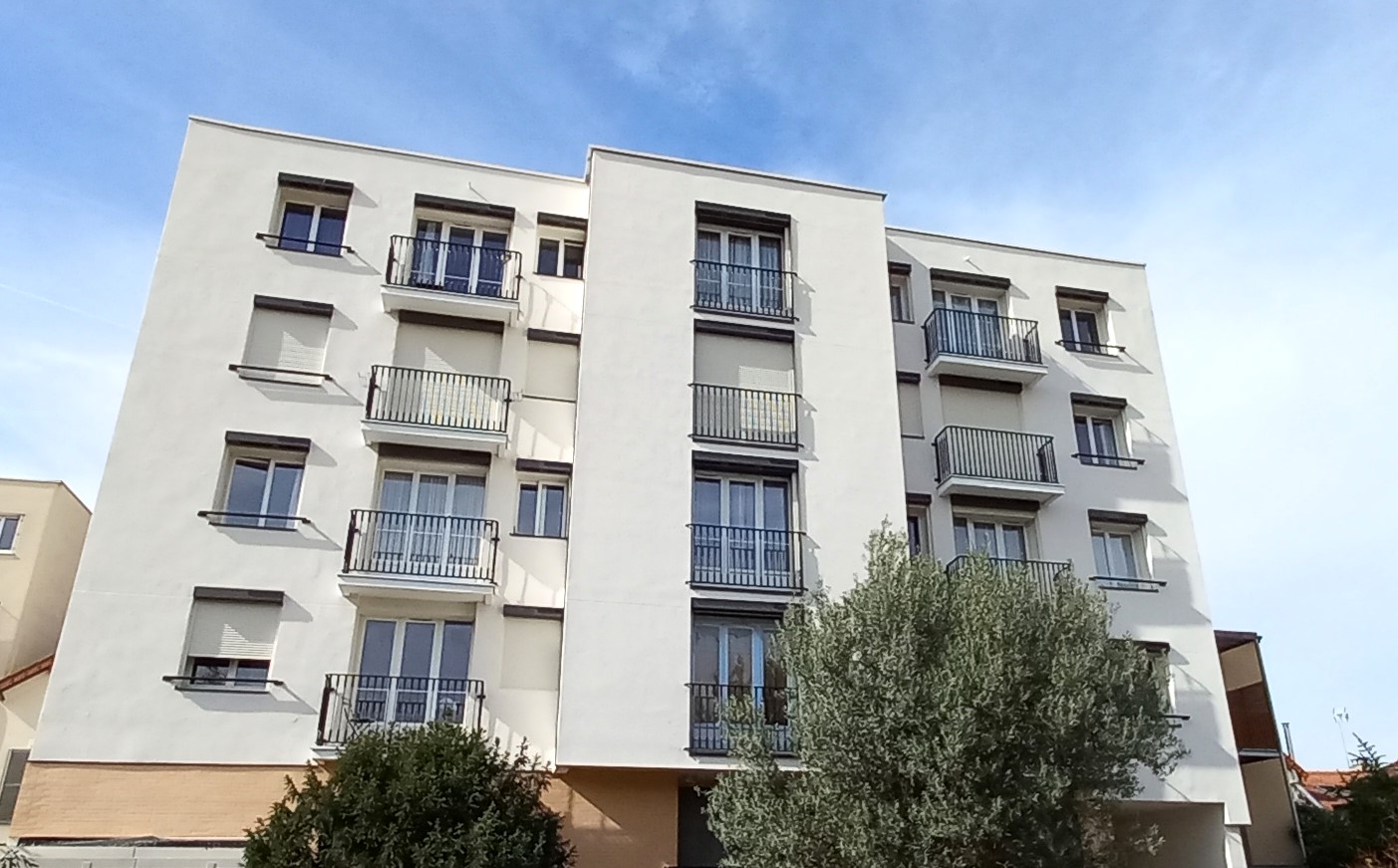 trouvez la soci&eacute;t&eacute; de r&eacute;novation id&eacute;ale &agrave; courbevoie. d&eacute;couvrez nos conseils et crit&egrave;res pour choisir des professionnels fiables pour vos travaux de r&eacute;novation.