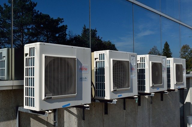 d&eacute;couvrez la l&eacute;gislation en vigueur sur la climatisation r&eacute;versible &agrave; paris 8 : obligations, normes et conseils pour installer ou remplacer votre syst&egrave;me en toute conformit&eacute;.