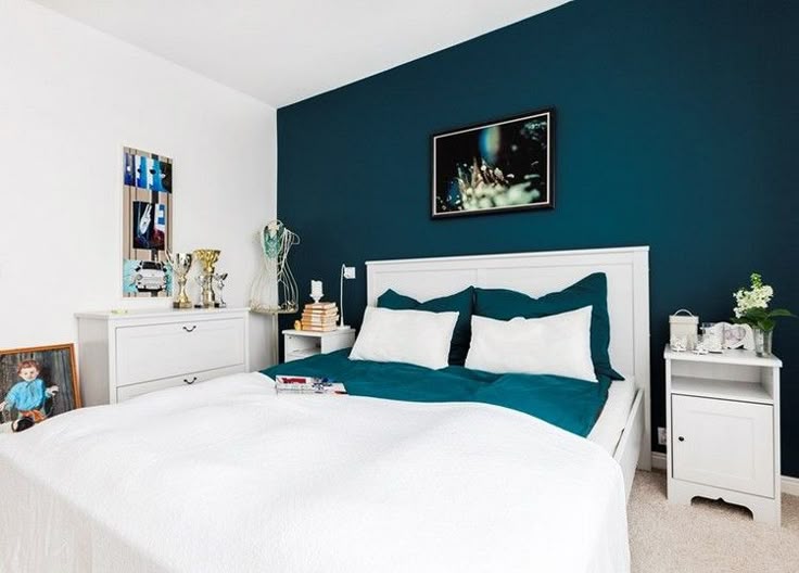 d&eacute;couvrez comment choisir la couleur id&eacute;ale pour votre chambre : conseils, inspirations et tendances pour cr&eacute;er une ambiance relaxante et personnalis&eacute;e dans votre espace de repos.