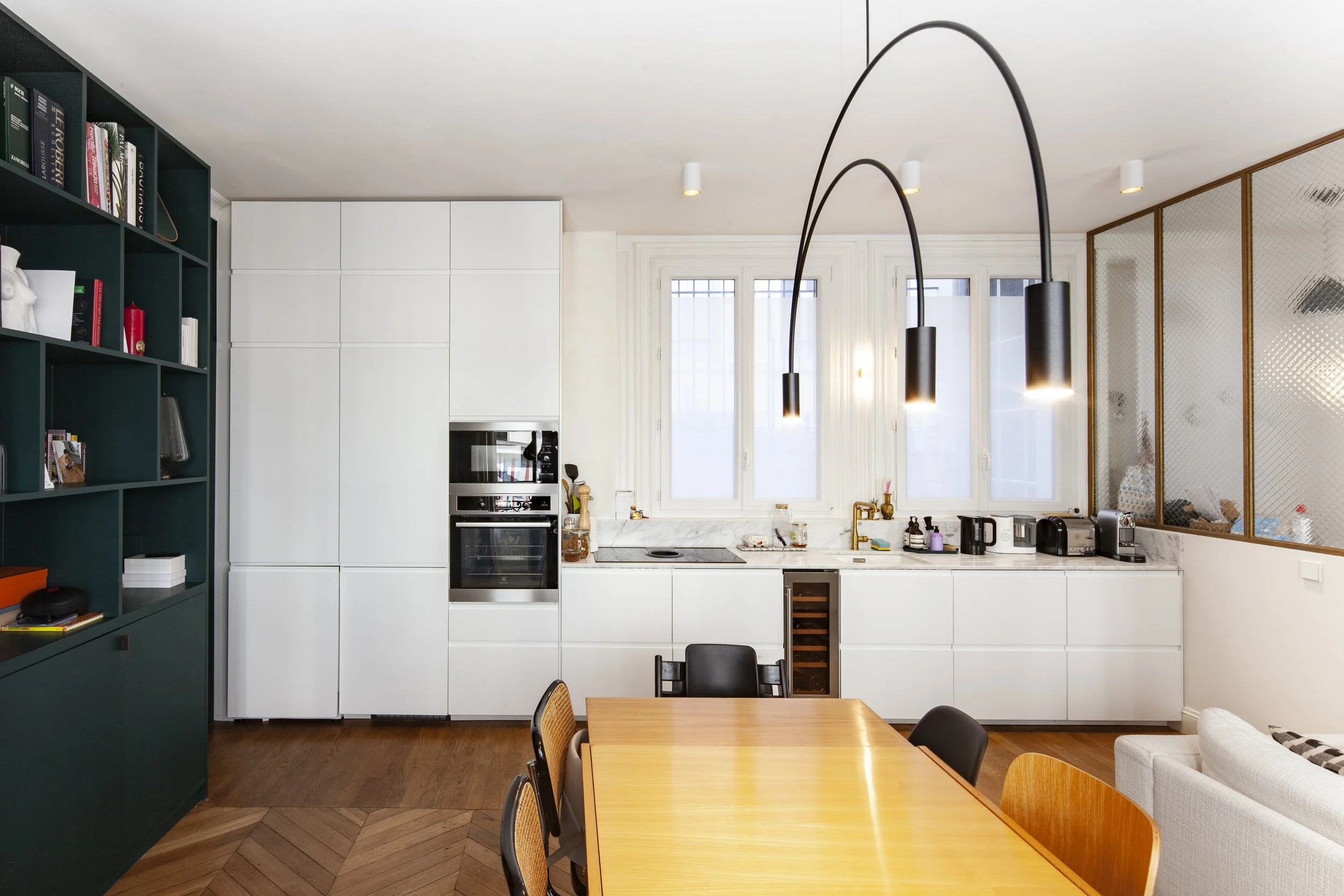 d&eacute;couvrez une estimation claire des co&ucirc;ts de r&eacute;novation d'une cuisine dans le 10&egrave;me arrondissement de paris. comparez les prix, trouvez des conseils pratiques et optimisez votre budget pour r&eacute;ussir vos travaux.