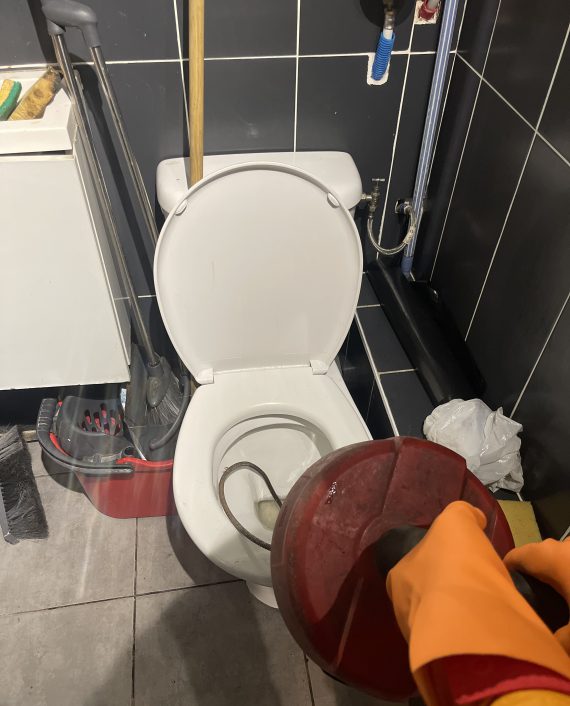 service professionnel de débouchage wc à boigneville : intervention rapide, solutions efficaces pour toilettes bouchées, devis gratuit. contactez-nous pour un dépannage en urgence !