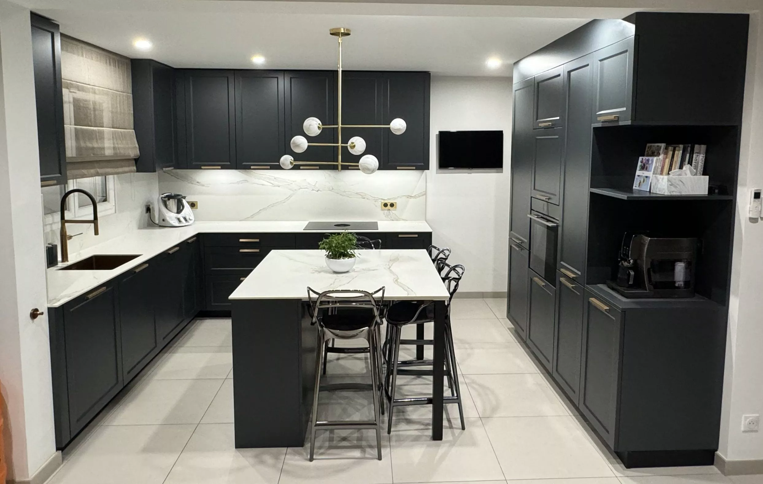 d&eacute;couvrez les &eacute;quipements de cuisine moderne inspir&eacute;s du 19&egrave;me arrondissement de paris : design contemporain, fonctionnalit&eacute;s innovantes et solutions adapt&eacute;es aux cuisines urbaines.