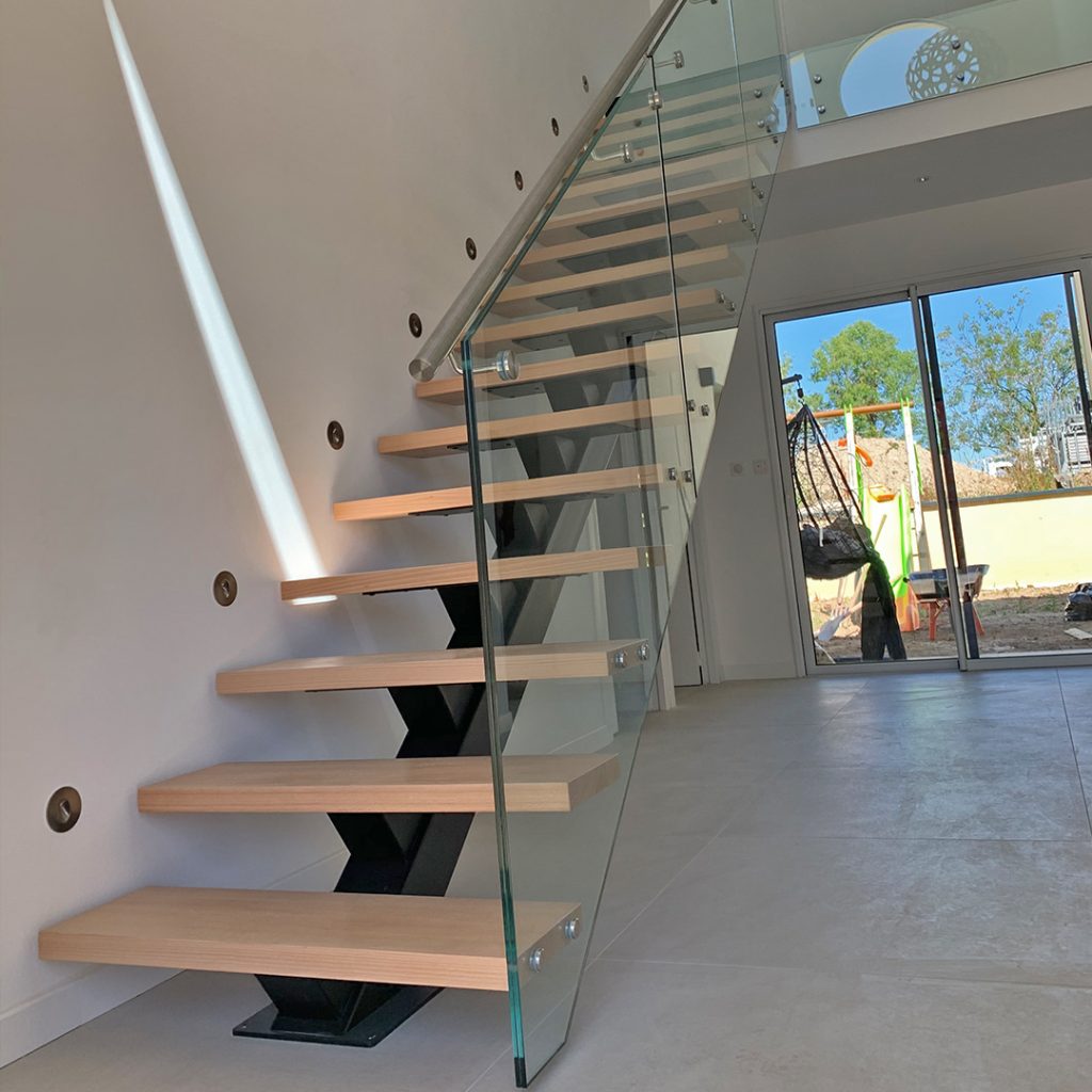 d&eacute;couvrez nos id&eacute;es et conseils pour concevoir un escalier moderne, alliant design contemporain, mat&eacute;riaux innovants et fonctionnalit&eacute; pour sublimer votre int&eacute;rieur.