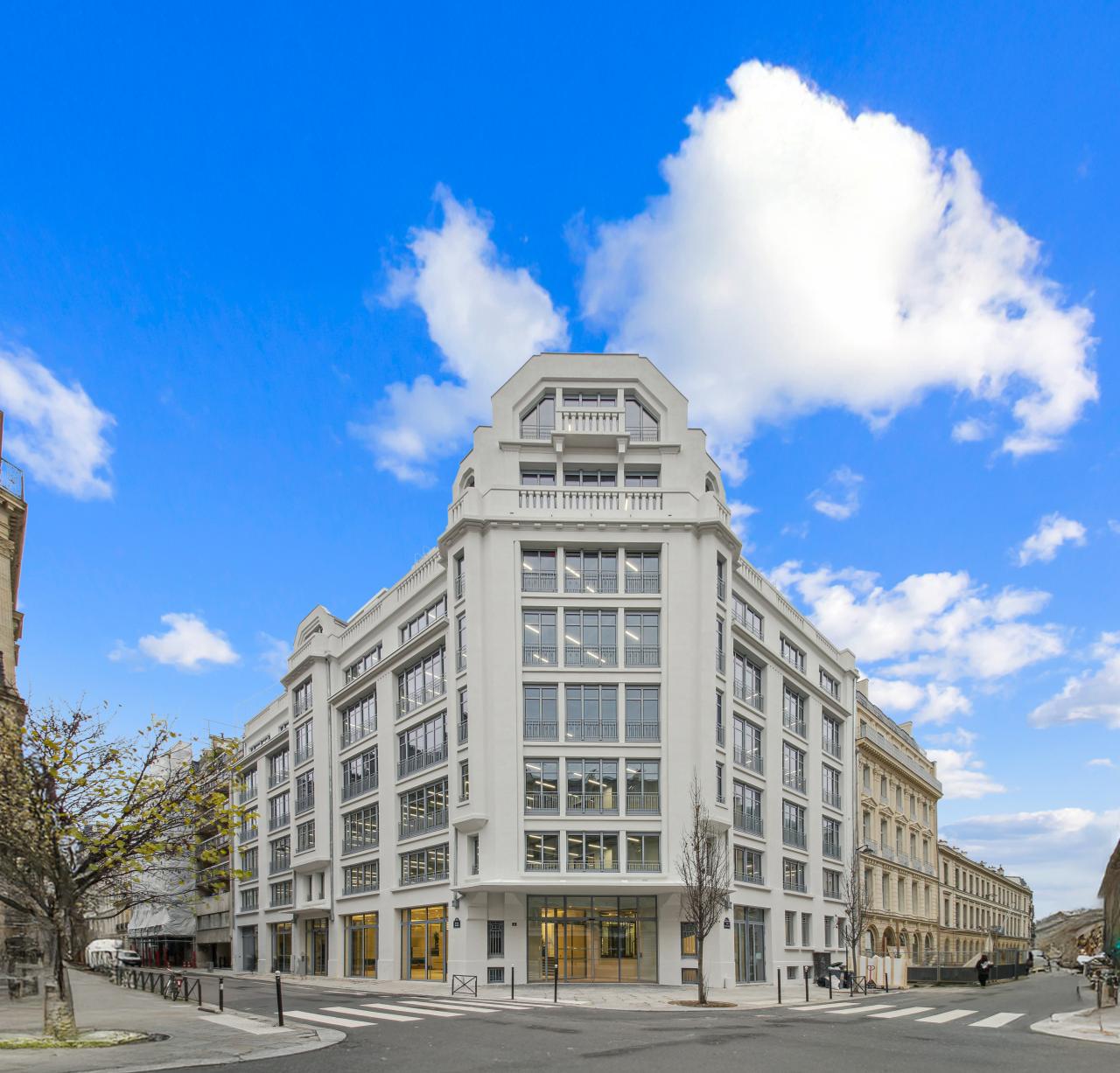 d&eacute;couvrez les loyers des bureaux &agrave; paris : analyse des prix, tendances du march&eacute;, quartiers les plus chers et conseils pour trouver le bon espace professionnel dans la capitale.