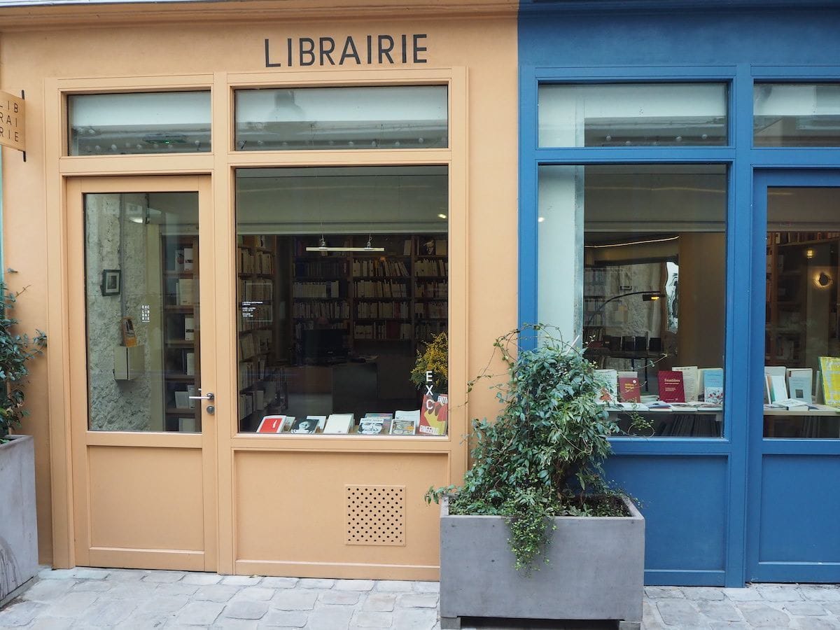 d&eacute;couvrez la renaissance du passage moli&egrave;re, rouvert au public ! profitez de cet espace embl&eacute;matique du patrimoine parisien, entre culture, boutiques et vie locale.