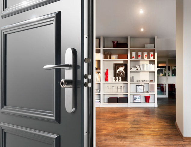 d&eacute;couvrez notre gamme de portes s&eacute;curis&eacute;es alliant robustesse, design et protection optimale pour votre maison ou votre entreprise. s&eacute;curit&eacute; et tranquillit&eacute; assur&eacute;es !