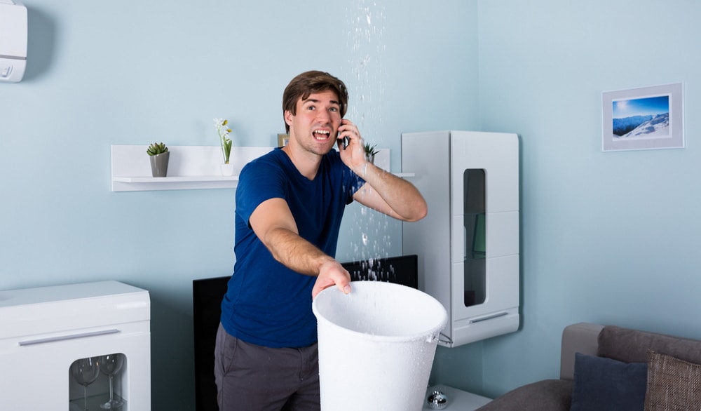 d&eacute;couvrez nos conseils pratiques pour pr&eacute;venir les fuites d'eau dans votre salle de bain et prot&eacute;ger votre maison contre les d&eacute;g&acirc;ts des eaux. astuces, pr&eacute;vention et solutions efficaces.