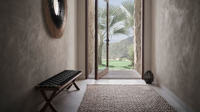 d&eacute;couvrez les prix du b&eacute;ton cir&eacute; &agrave; paris en 2025 : estimation au m&sup2;, facteurs de co&ucirc;t, conseils pour choisir votre artisan et optimiser votre budget pour des travaux modernes et durables.