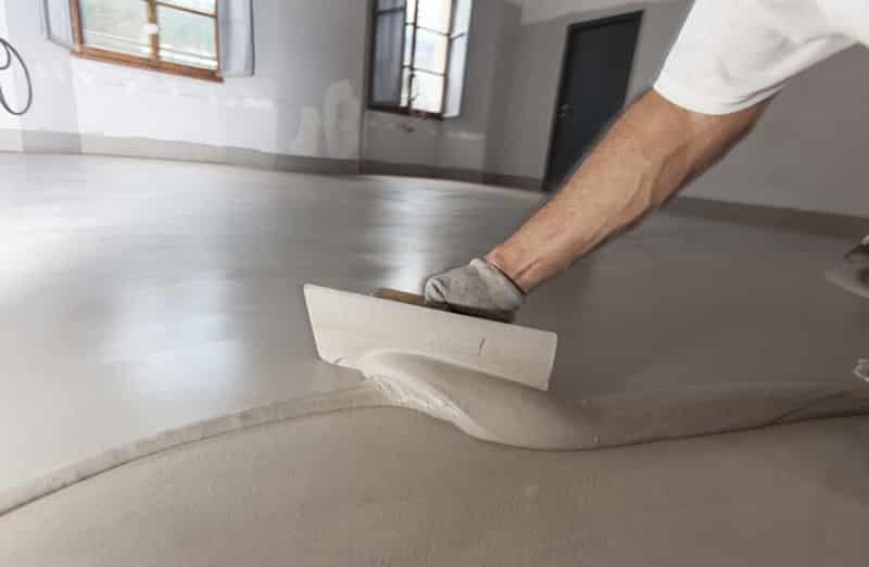 découvrez le prix du béton ciré pour sols : coûts au m2, facteurs d’estimation, conseils pour vos travaux et astuces pour économiser sur l’installation de béton ciré dans votre intérieur.