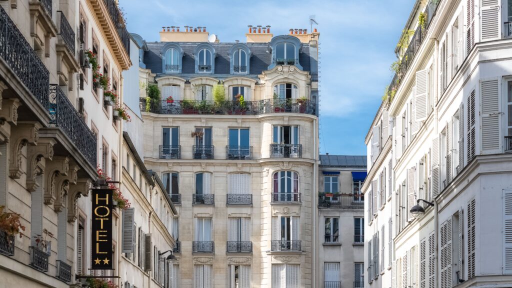 d&eacute;couvrez les prix du placo en 2025 dans le 20&egrave;me arrondissement de paris : tarifs au m&sup2;, co&ucirc;t de la pose, conseils pour estimer votre budget r&eacute;novation et trouver les meilleurs professionnels du secteur.