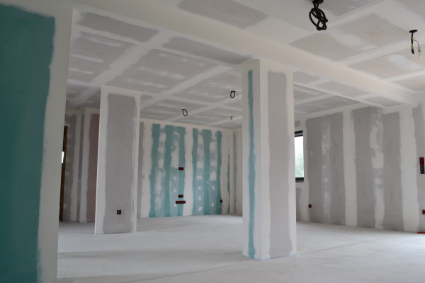 découvrez le prix du placo au m² en 2024, ainsi que les facteurs qui influencent le coût d'achat et de pose du placoplâtre pour vos travaux d’aménagement intérieur. estimez votre budget facilement !