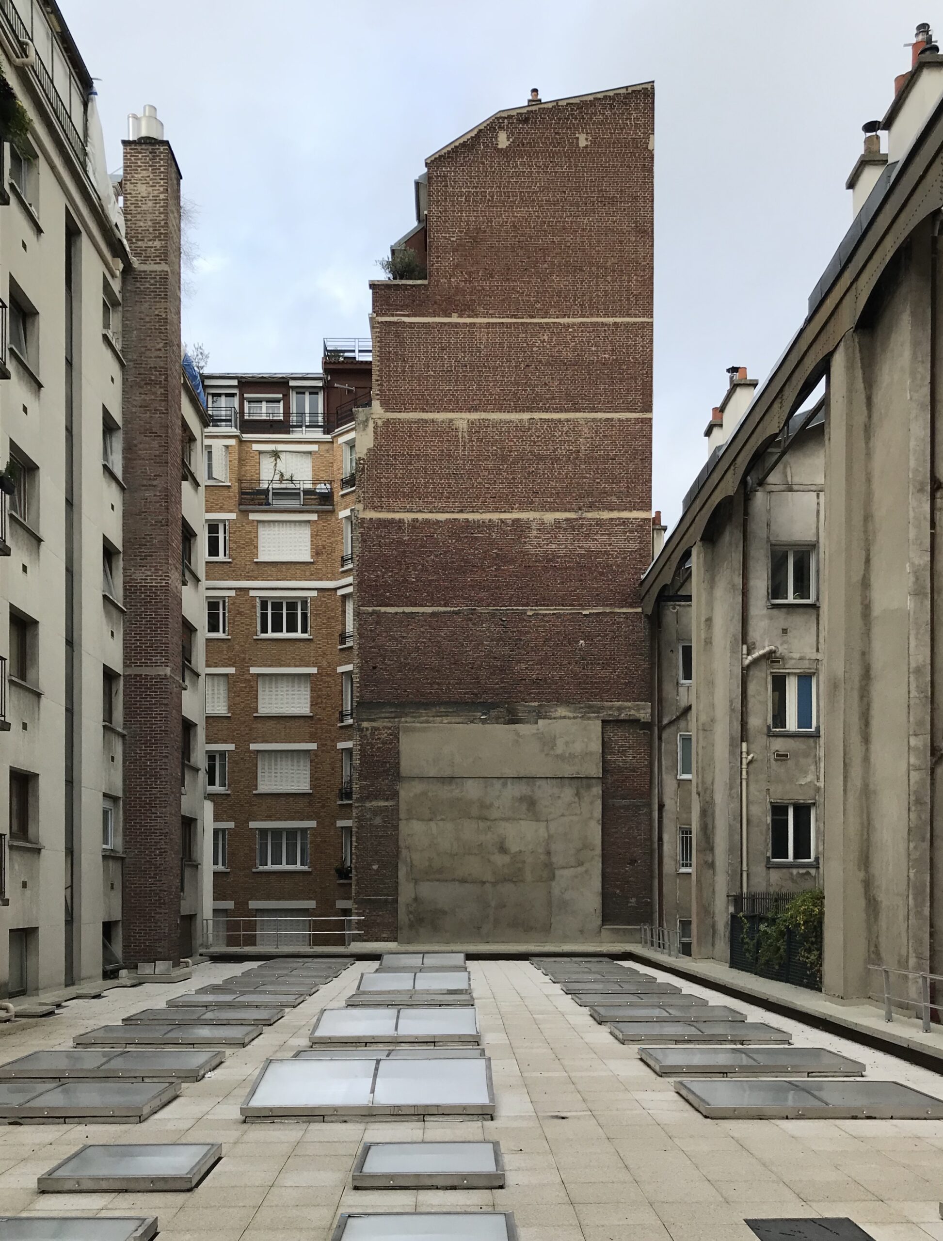 rénovez les façades de votre immeuble dans le 15ème arrondissement avec notre service de réhabilitation : expertise, conseils personnalisés et résultats durables pour valoriser votre patrimoine à paris 15.