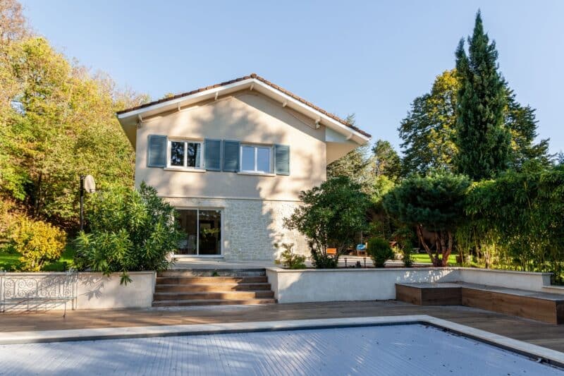 d&eacute;couvrez nos conseils et solutions pour la r&eacute;habilitation de maison : r&eacute;novations, travaux, modernisation et valorisation de votre habitat. donnez une seconde vie &agrave; votre maison gr&acirc;ce &agrave; nos astuces pratiques !