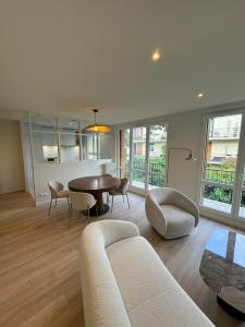 profitez d'une rénovation sur-mesure pour votre appartement à ville-d'avray. travaux de qualité, conseils personnalisés et optimisation de votre espace pour un intérieur moderne et confortable.