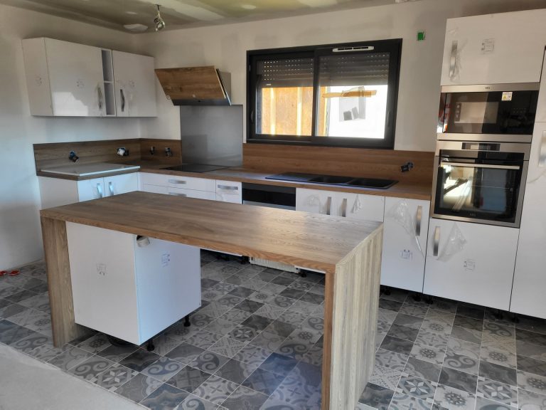 confiez la rénovation de votre cuisine professionnelle à saint-cloud à des experts. solutions sur mesure, équipements modernes et finitions de qualité pour optimiser votre espace de travail.