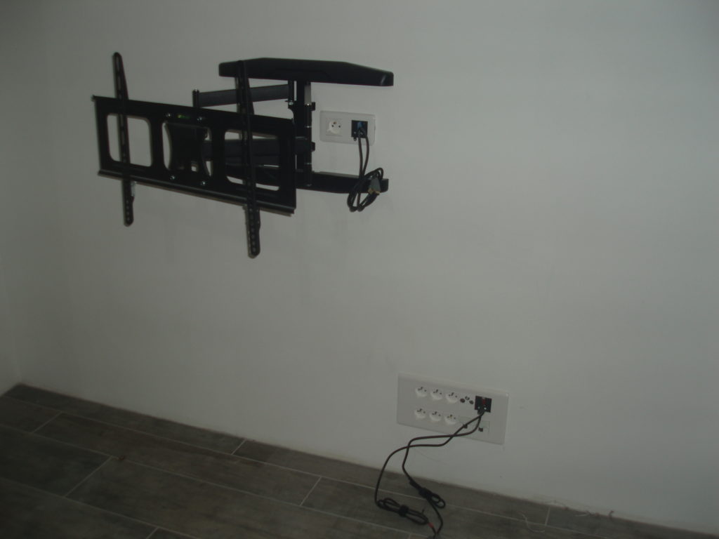 d&eacute;couvrez tout sur la r&eacute;novation &eacute;lectrique des archives : conseils, normes &agrave; respecter et bonnes pratiques pour moderniser en toute s&eacute;curit&eacute; les installations &eacute;lectriques de vos b&acirc;timents d&rsquo;archives.