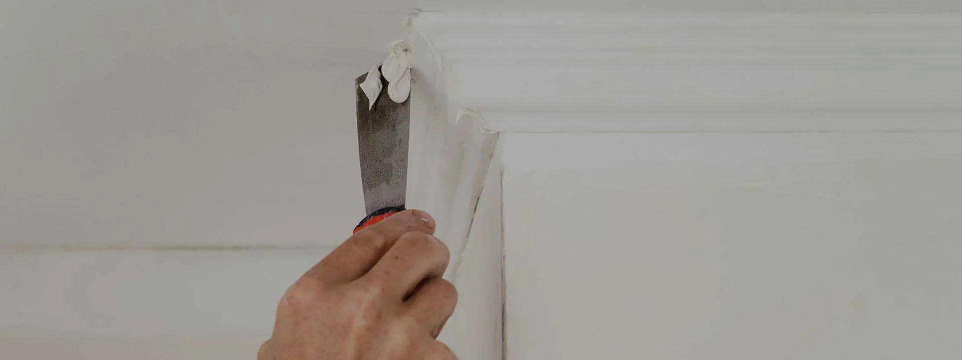 confiez la r&eacute;novation de vos moulures &agrave; paris 75009 &agrave; des experts ! redonnez du cachet &agrave; votre int&eacute;rieur avec des finitions soign&eacute;es et un savoir-faire artisanal. devis gratuit et intervention rapide.