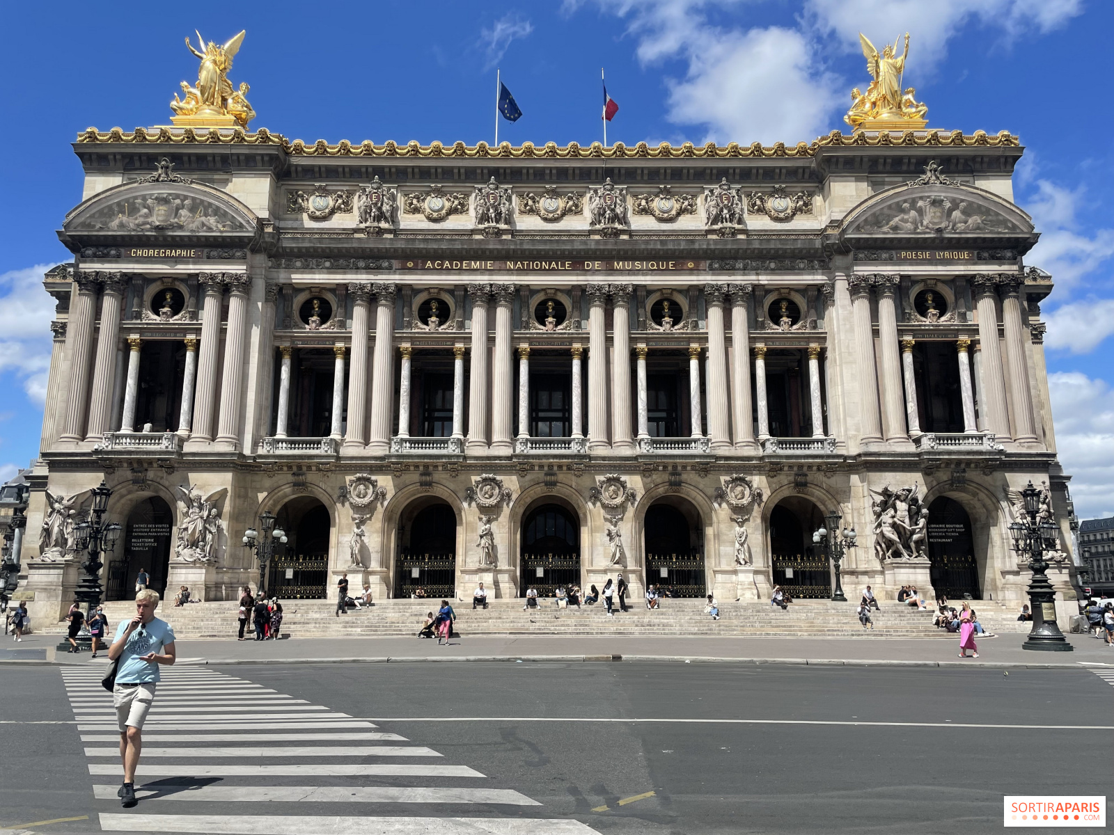 d&eacute;couvrez la r&eacute;novation du palais garnier et de l&rsquo;op&eacute;ra bastille : modernisation des infrastructures, pr&eacute;servation du patrimoine et valorisation de deux lieux embl&eacute;matiques de la sc&egrave;ne parisienne.