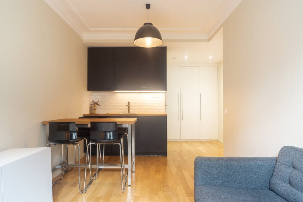 optez pour une r&eacute;novation sereine dans le 11&egrave;me &agrave; paris : conseils, accompagnement personnalis&eacute; et artisans qualifi&eacute;s pour transformer votre int&eacute;rieur sans stress. demandez votre devis gratuit !