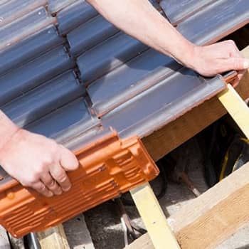 besoin de r&eacute;nover votre toiture &agrave; montrouge ? nos experts en r&eacute;novation toiture vous accompagnent pour des travaux durables, de qualit&eacute; et sur-mesure. demandez votre devis gratuit !