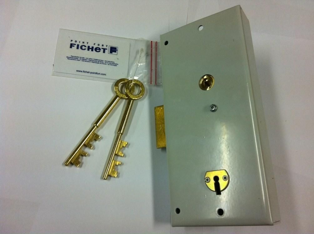 besoin d'une r&eacute;paration de serrure &agrave; courbevoie ? intervention rapide, efficace et professionnelle pour tous types de serrures. devis gratuit et d&eacute;pannage 24/7.