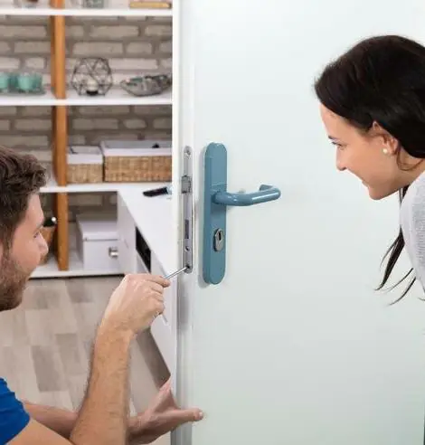 besoin d'un serrurier en urgence à châtillon ? intervention rapide 24h/24 et 7j/7 pour toute ouverture de porte, dépannage et changement de serrure. devis gratuit et satisfaction garantie.