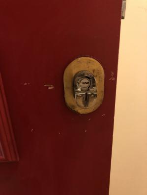 besoin d'un serrurier en urgence &agrave; courbevoie ? intervention rapide 24h/24 et 7j/7 pour ouverture de porte, d&eacute;pannage et s&eacute;curit&eacute; de votre domicile. devis gratuit.