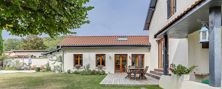 découvrez comment réussir la surélévation de votre maison sur 40m² : conseils, avantages, étapes clés et solutions pour optimiser votre espace de vie sans déménager.