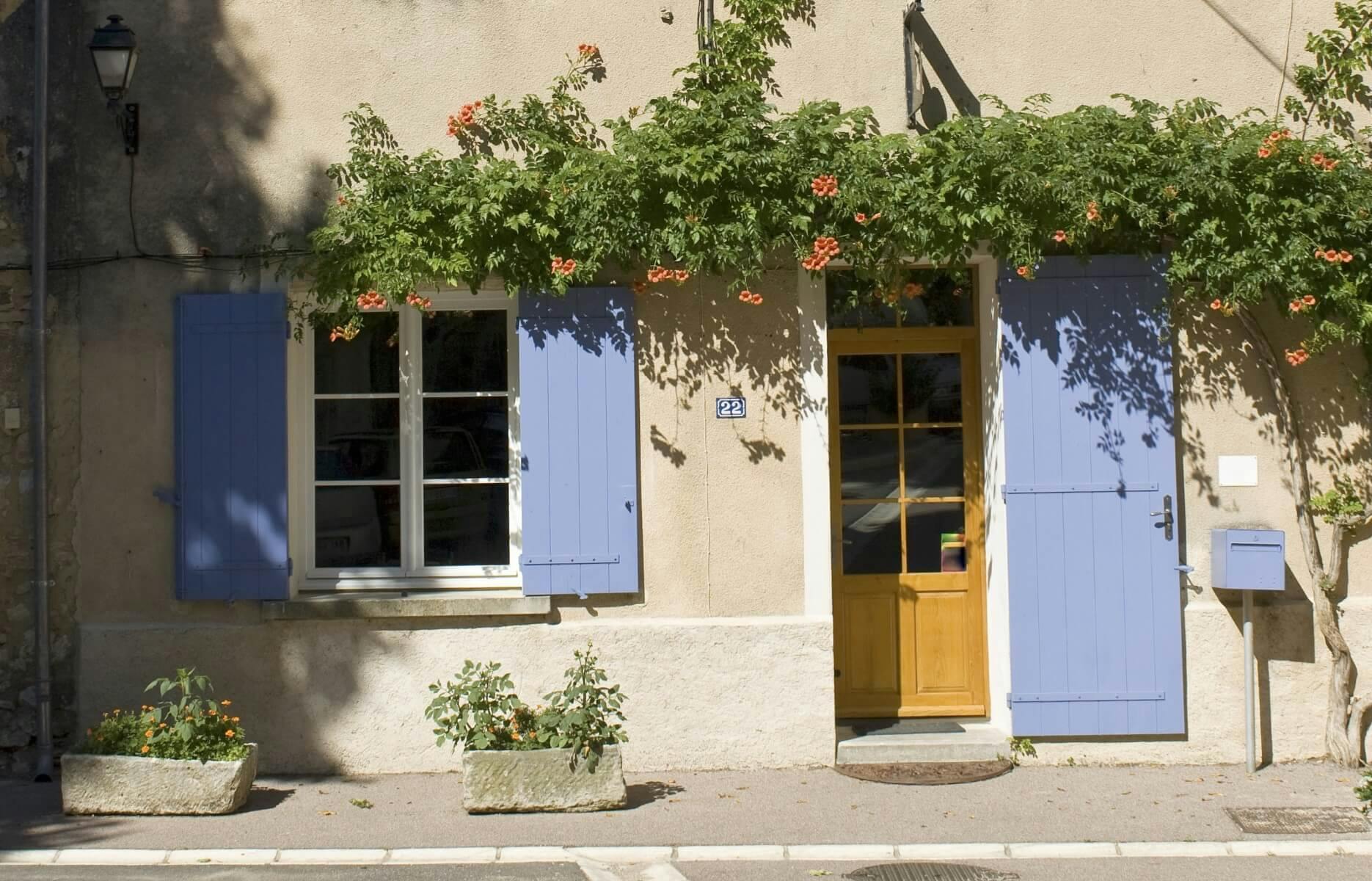 d&eacute;couvrez les tarifs du ravalement de fa&ccedil;ade &agrave; paris en 2025 : prix au m2, conseils pour estimer votre budget et astuces pour r&eacute;ussir vos travaux en respectant la r&eacute;glementation.