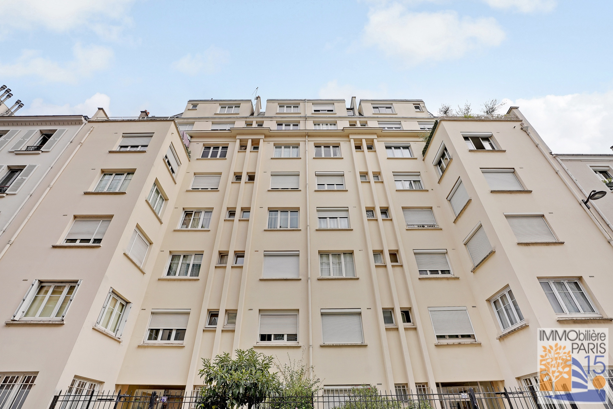 d&eacute;couvrez les tarifs des garages &agrave; paris 15&egrave;me en 2025 : comparez les prix, options de location ou d&rsquo;achat et trouvez la meilleure solution de stationnement adapt&eacute;e &agrave; vos besoins dans le 15&egrave;me arrondissement.