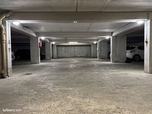 d&eacute;couvrez les tarifs des garages &agrave; paris 75015 : comparez les prix pour l'entretien, la r&eacute;paration ou le stationnement de votre voiture dans le 15e arrondissement. devis rapide et services de qualit&eacute; !