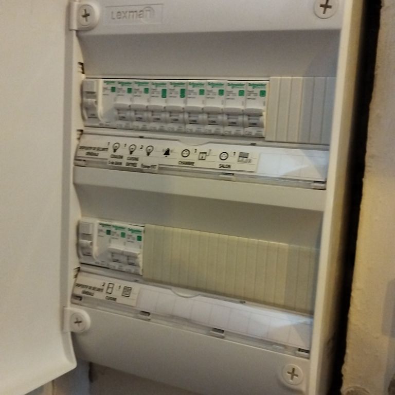 d&eacute;couvrez les tarifs nocturnes d&rsquo;un &eacute;lectricien &agrave; paris 75009 : interventions rapides, prix transparents et d&eacute;pannage &eacute;lectrique en urgence de nuit. contactez-nous pour un devis gratuit !