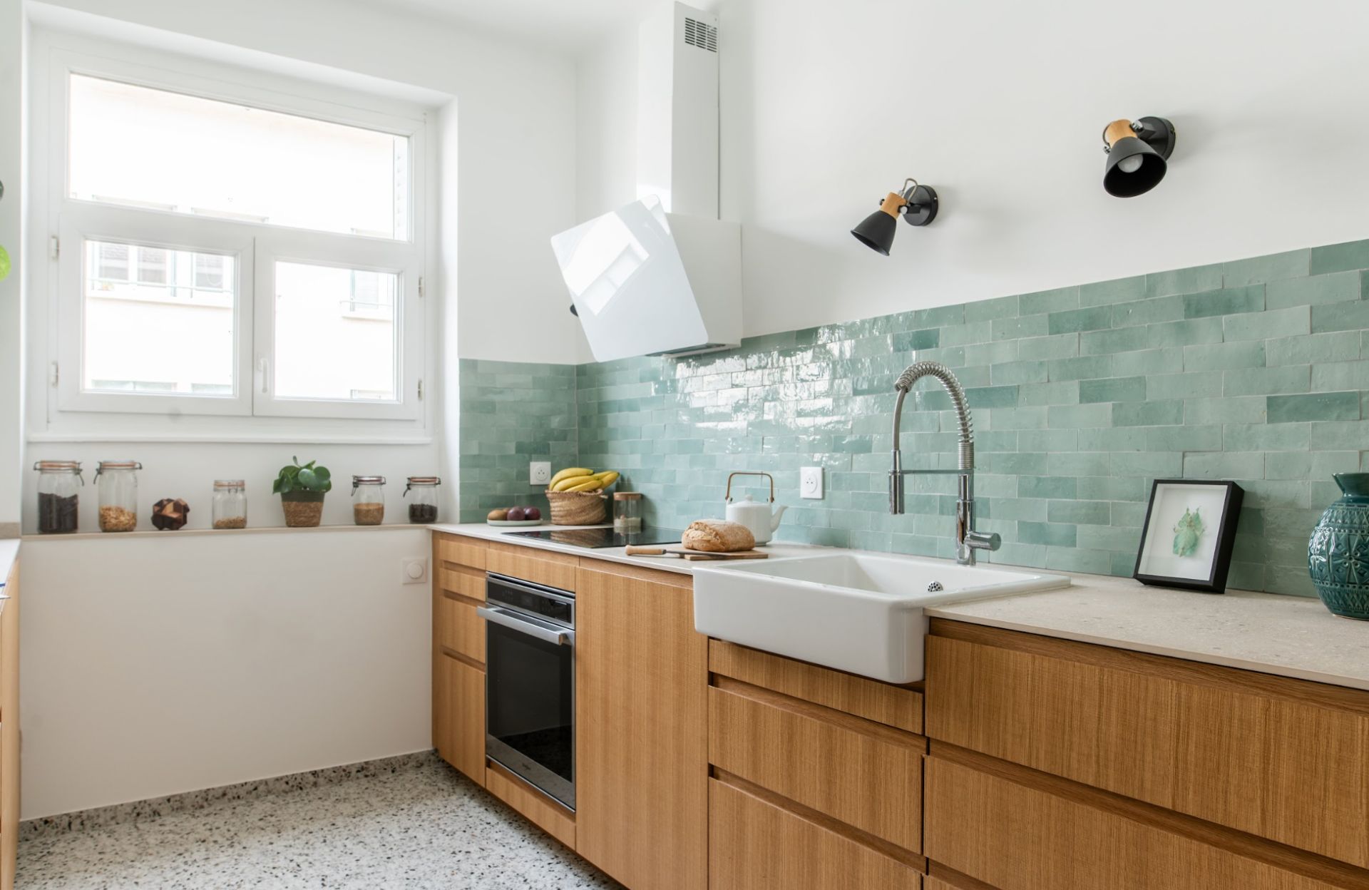 confiez la transformation de votre cuisine à corbreuse 91410 à des professionnels expérimentés. aménagement sur-mesure, modernisation et optimisation de l'espace pour une cuisine esthétique et fonctionnelle.