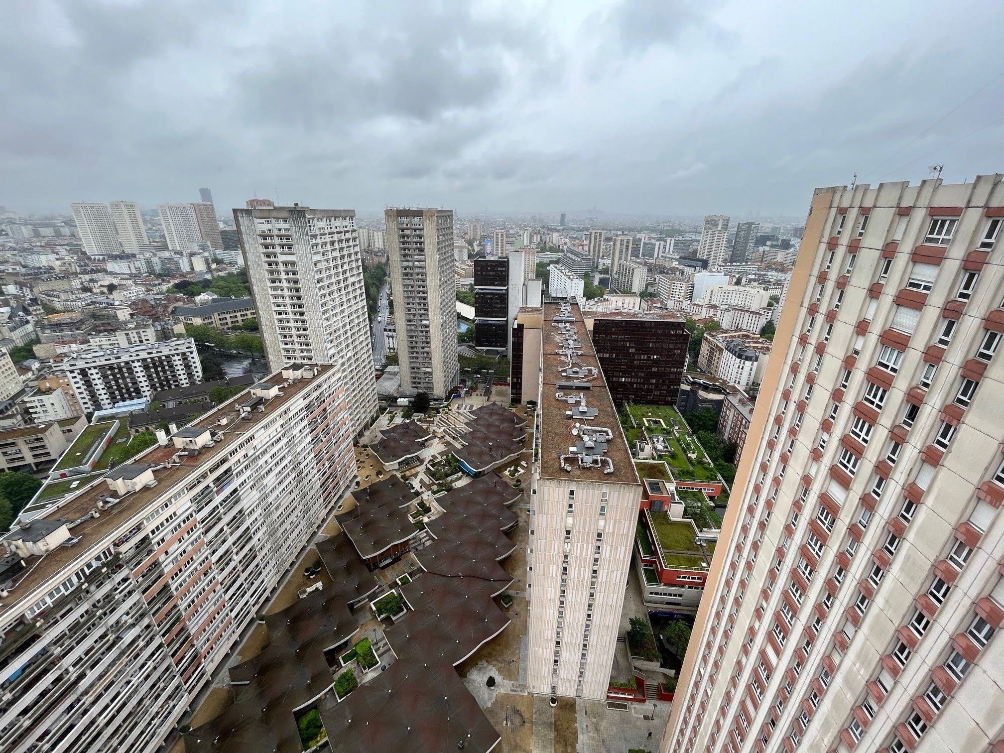 découvrez comment le quartier des olympiades se transforme : nouveaux aménagements urbains, dynamisation des espaces publics et amélioration du cadre de vie pour ses habitants.