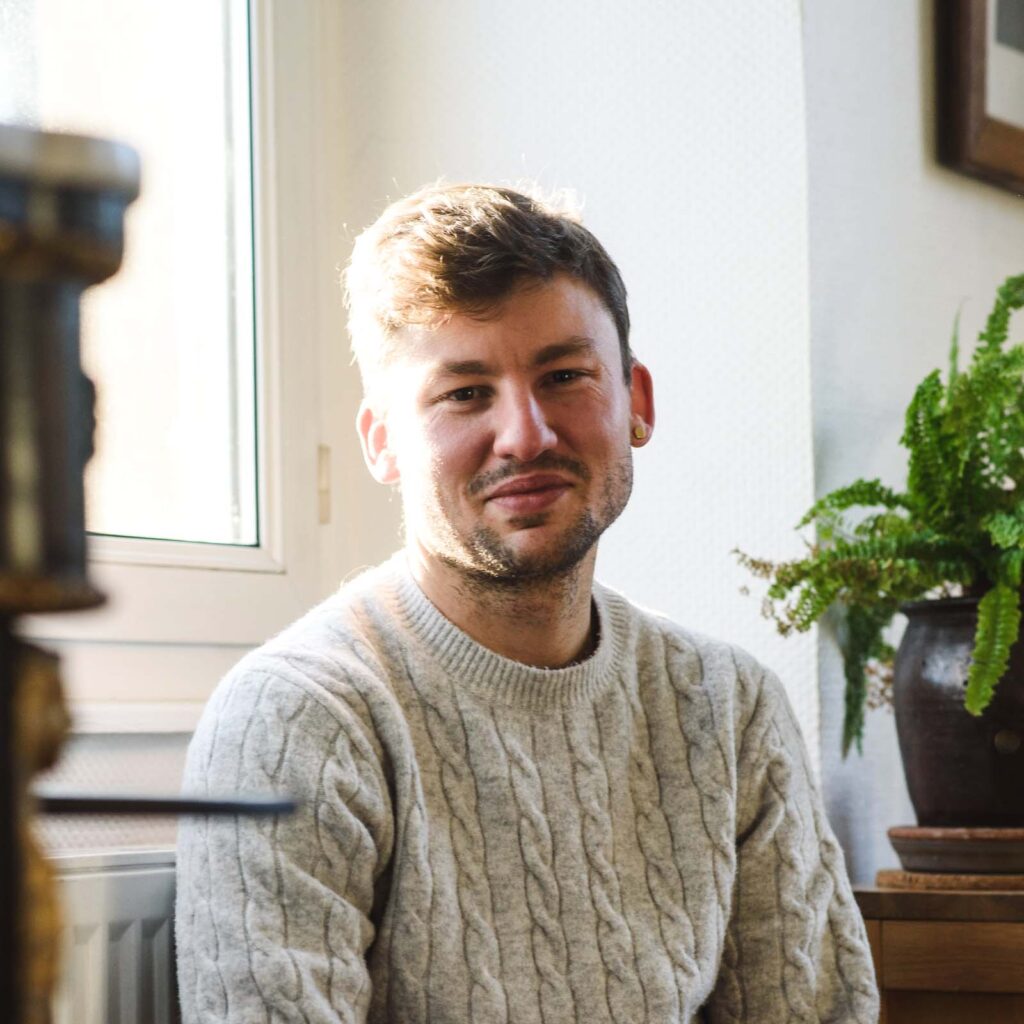 découvrez comment aznemlehet peut métamorphoser votre espace en un lieu moderne, élégant et fonctionnel. solutions sur-mesure, inspirations déco et conseils pour sublimer votre intérieur en toute simplicité.