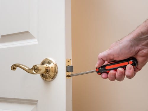 besoin d'une intervention rapide pour une urgence serrurerie à garenne-colombes ? nos serruriers qualifiés interviennent 24h/24 et 7j/7 pour toute ouverture de porte, dépannage ou changement de serrure.