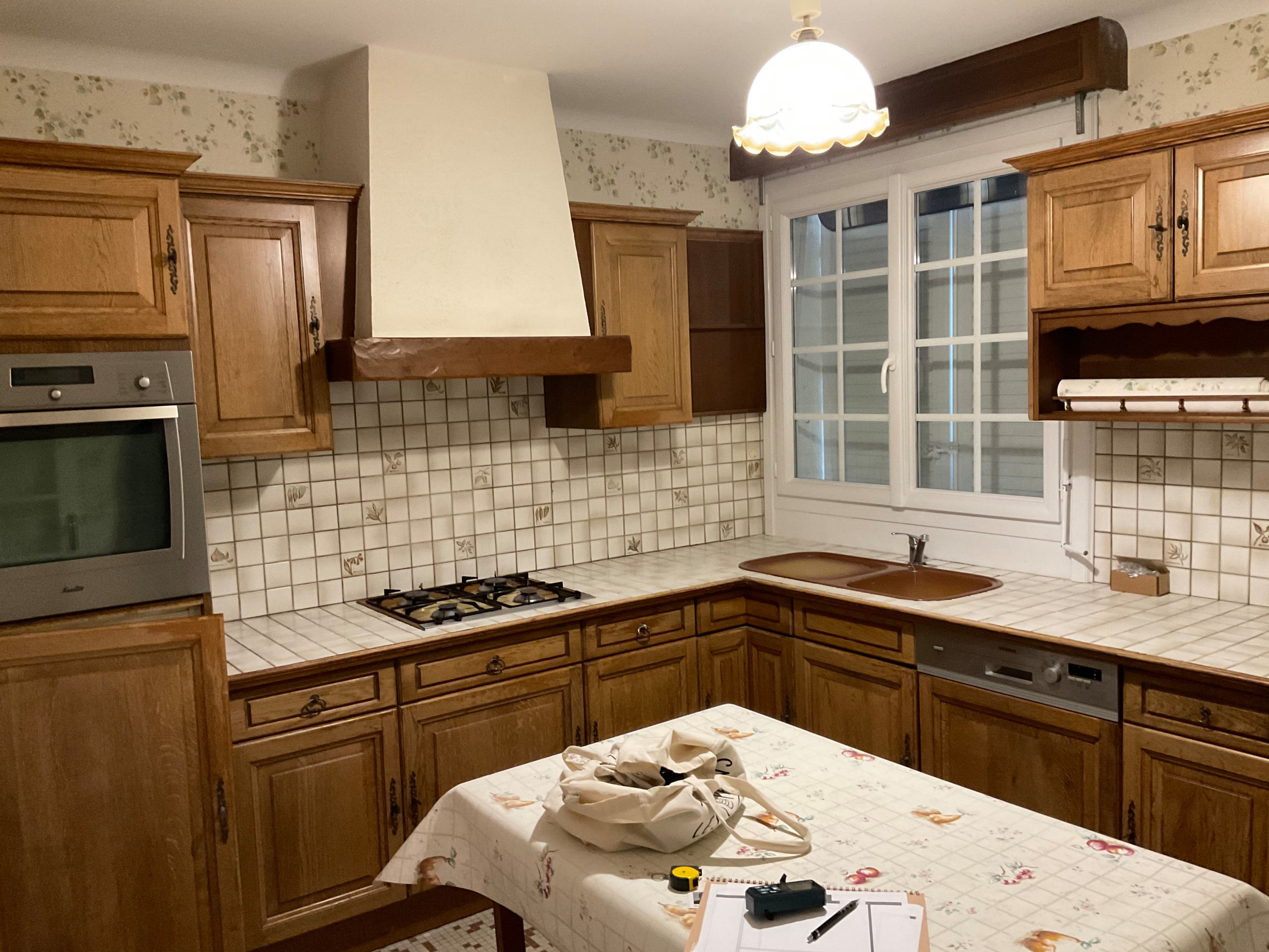 découvrez les avantages de la rénovation de cuisine à ville-d'avray : valorisation de votre bien, gain de confort et économies d'énergie. nos conseils pour réussir votre projet dans les hauts-de-seine.