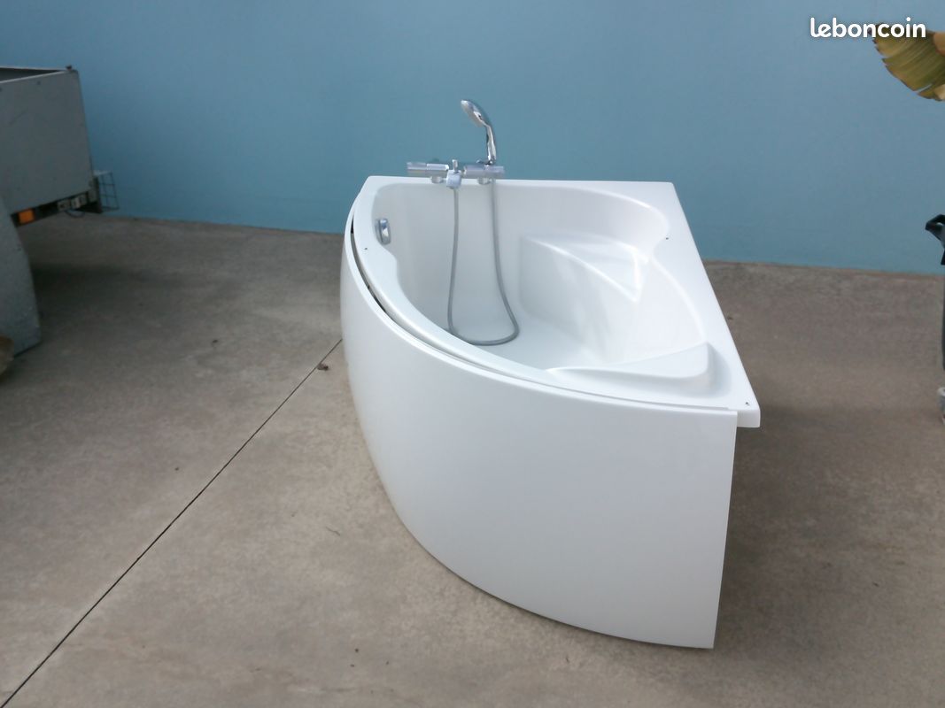 découvrez nos baignoires d'angle à paris 20 : design moderne, gain de place et installation professionnelle pour sublimer votre salle de bain.