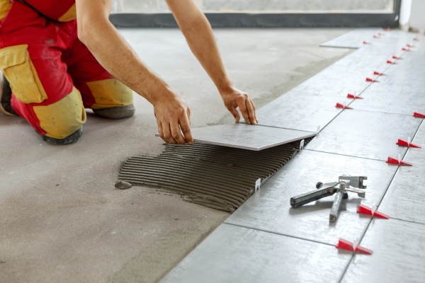 obtenez une estimation précise du coût au m² pour le carrelage à alfortville. comparez les devis d’artisans qualifiés et trouvez la meilleure offre pour votre projet de rénovation.