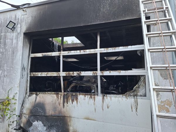 restez inform&eacute; sur l'incendie &agrave; montb&eacute;liard : causes, cons&eacute;quences et interventions des pompiers, suivez l'&eacute;volution de la situation en temps r&eacute;el.