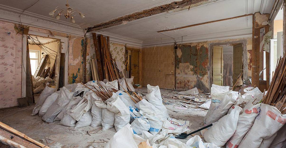 d&eacute;couvrez comment g&eacute;rer et r&eacute;duire les nuisances li&eacute;es aux chantiers de vos voisins : bruits, poussi&egrave;res, horaires de travaux et solutions pour pr&eacute;server votre tranquillit&eacute; au quotidien.