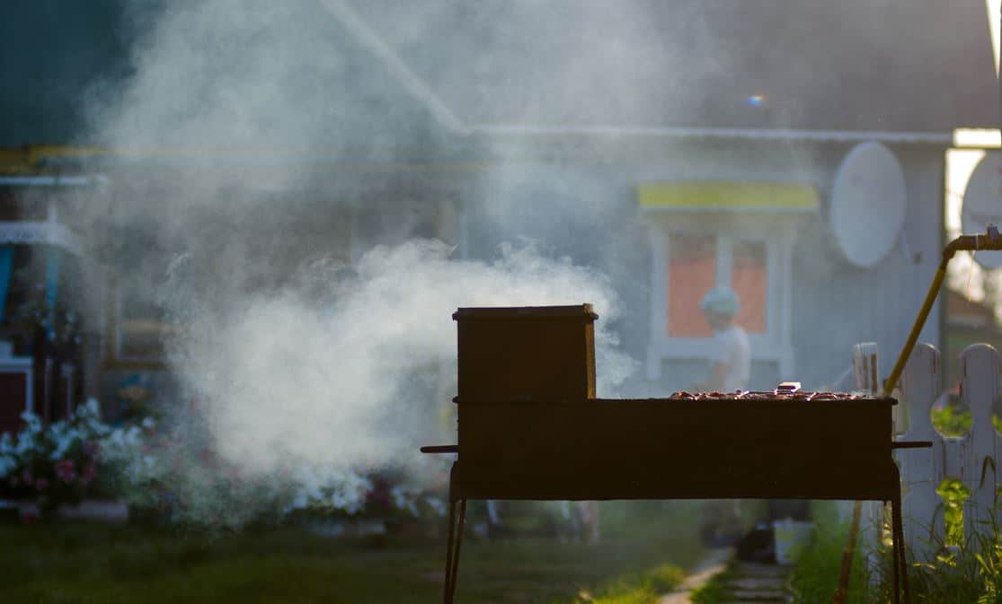 d&eacute;couvrez comment g&eacute;rer les nuisances caus&eacute;es par les chantiers de vos voisins : bruit, poussi&egrave;re, horaires de travaux, droits et solutions pour pr&eacute;server votre tranquillit&eacute; au quotidien.