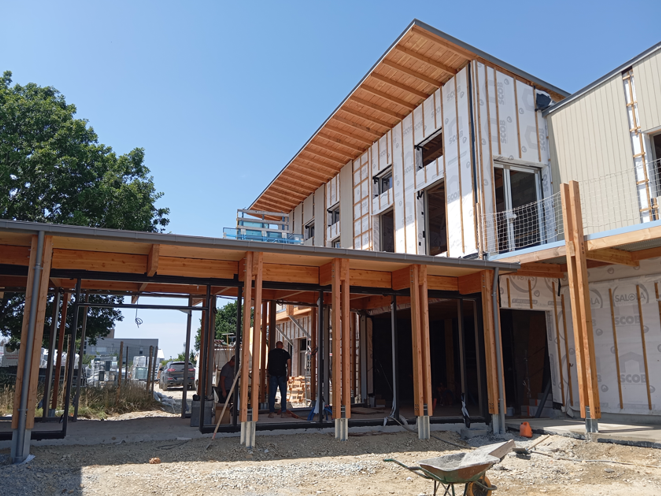 optimisez votre projet à châtillon grâce à nos conseils d'organisation de chantier de rénovation : planification, suivi des travaux, choix des professionnels et gestion du budget pour réussir votre rénovation en toute sérénité.