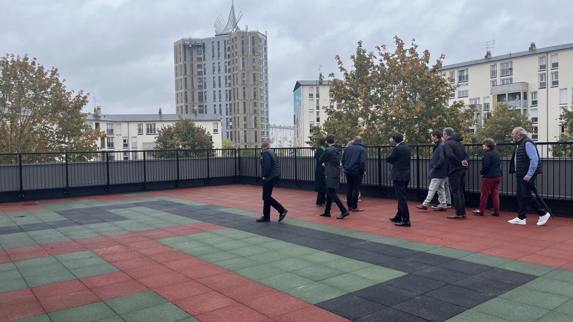 optimisez votre chantier de rénovation à châtillon grâce à nos conseils d'organisation : planification, gestion des artisans et suivi des travaux pour un projet réussi.