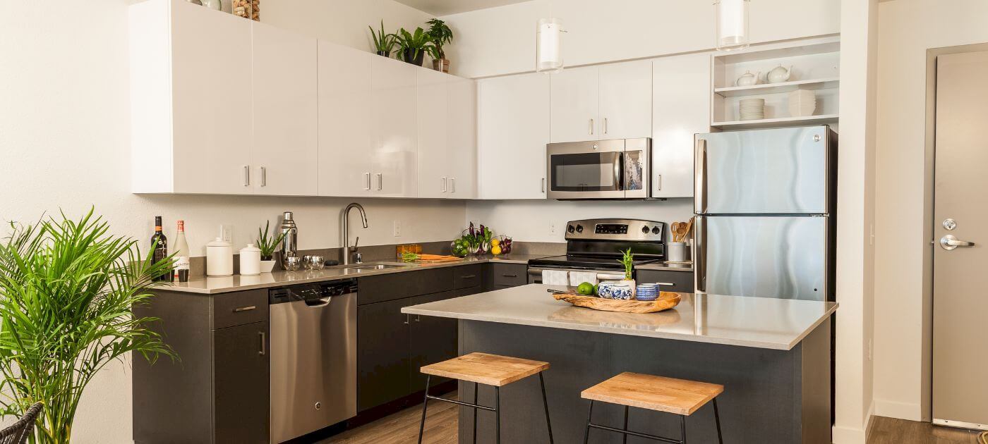 découvrez nos services de rénovation à antony : travaux de qualité, conseils personnalisés et accompagnement sur mesure pour donner une nouvelle vie à votre habitation. demandez votre devis gratuit dès maintenant !