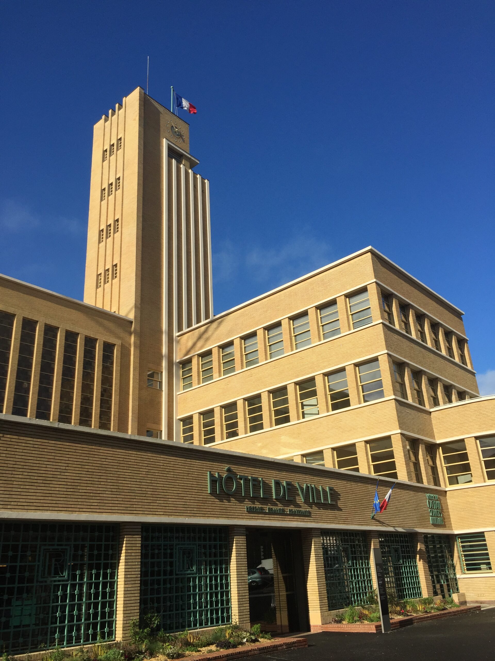 b&eacute;n&eacute;ficiez d'une r&eacute;novation express &agrave; cachan : travaux rapides, service professionnel et r&eacute;sultats de qualit&eacute; pour transformer votre int&eacute;rieur en un temps record.